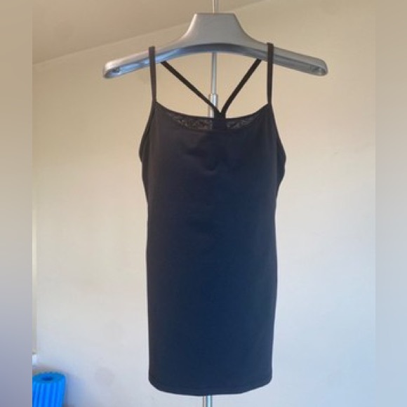 Black Lululemon Power Y Tank Top Size 10 - Picture 1 of 2
